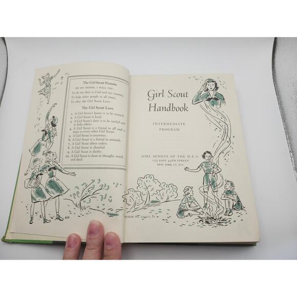 Vintage 1953 Girl Scout Handbook Intermediate Program 1954 Printing Hardcover - Picture 6 of 8